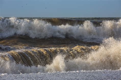 staking waves